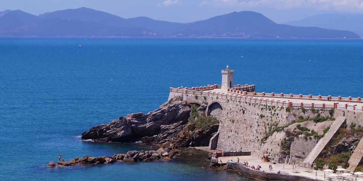 Lighthouse at Piazza Bovio in Piombino