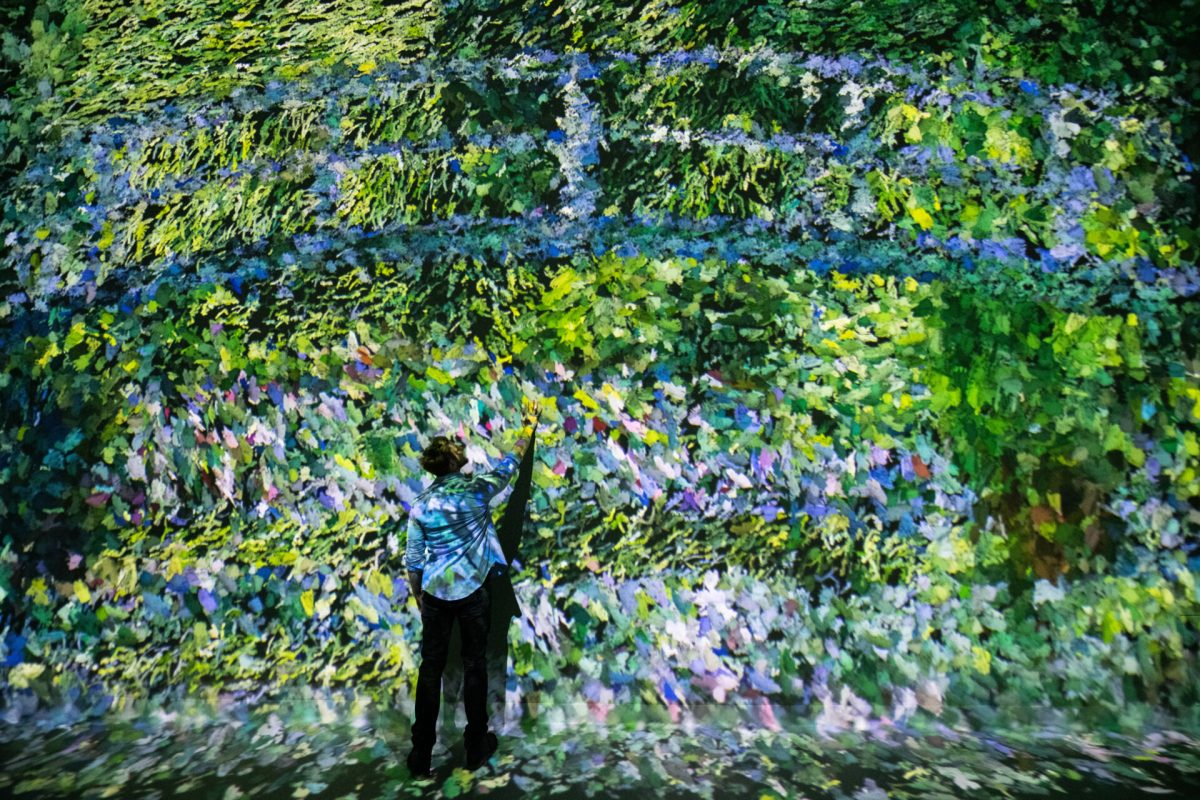 Monet-inspired artwork fills a projection-led gallery