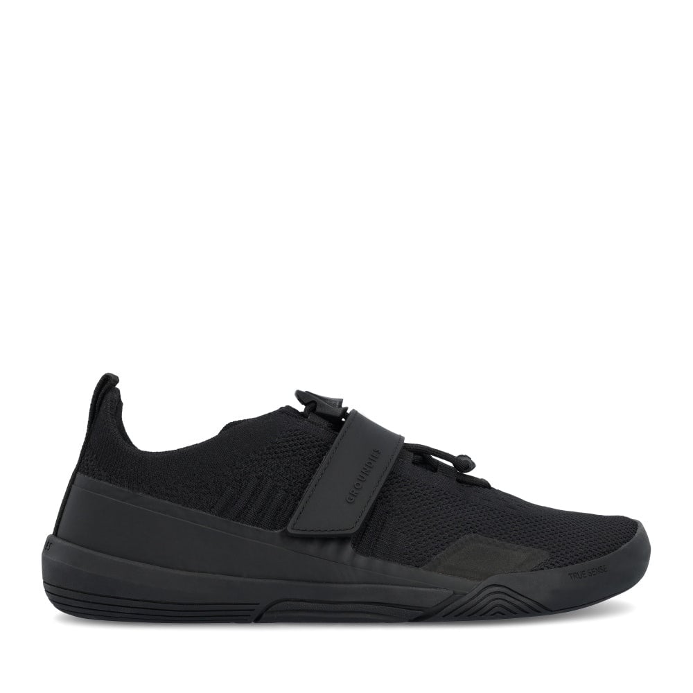 Groundies G-Flex Women in Black as a single shoe product photo