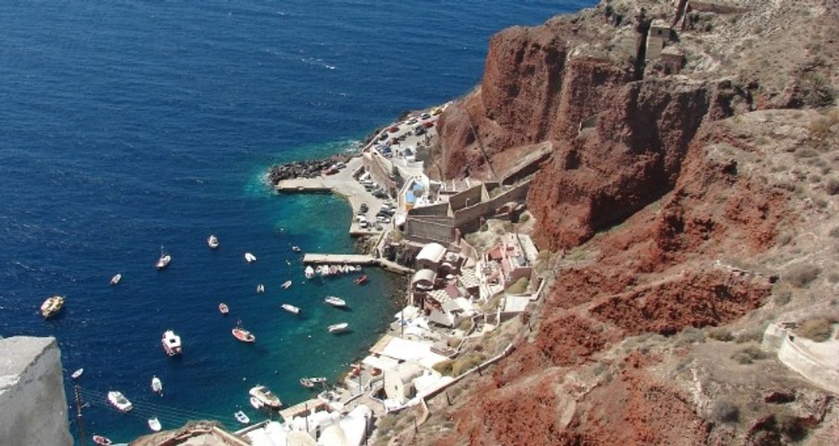 Fira old port below the Santorini cliffs