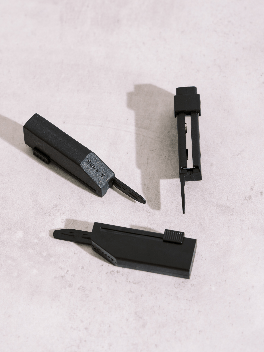 Supply Black Label blade pack